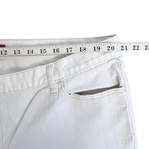 Womens Gap Long And Lean White Denim Jeans Size 20R Boot Cut - Picture 10 of 12